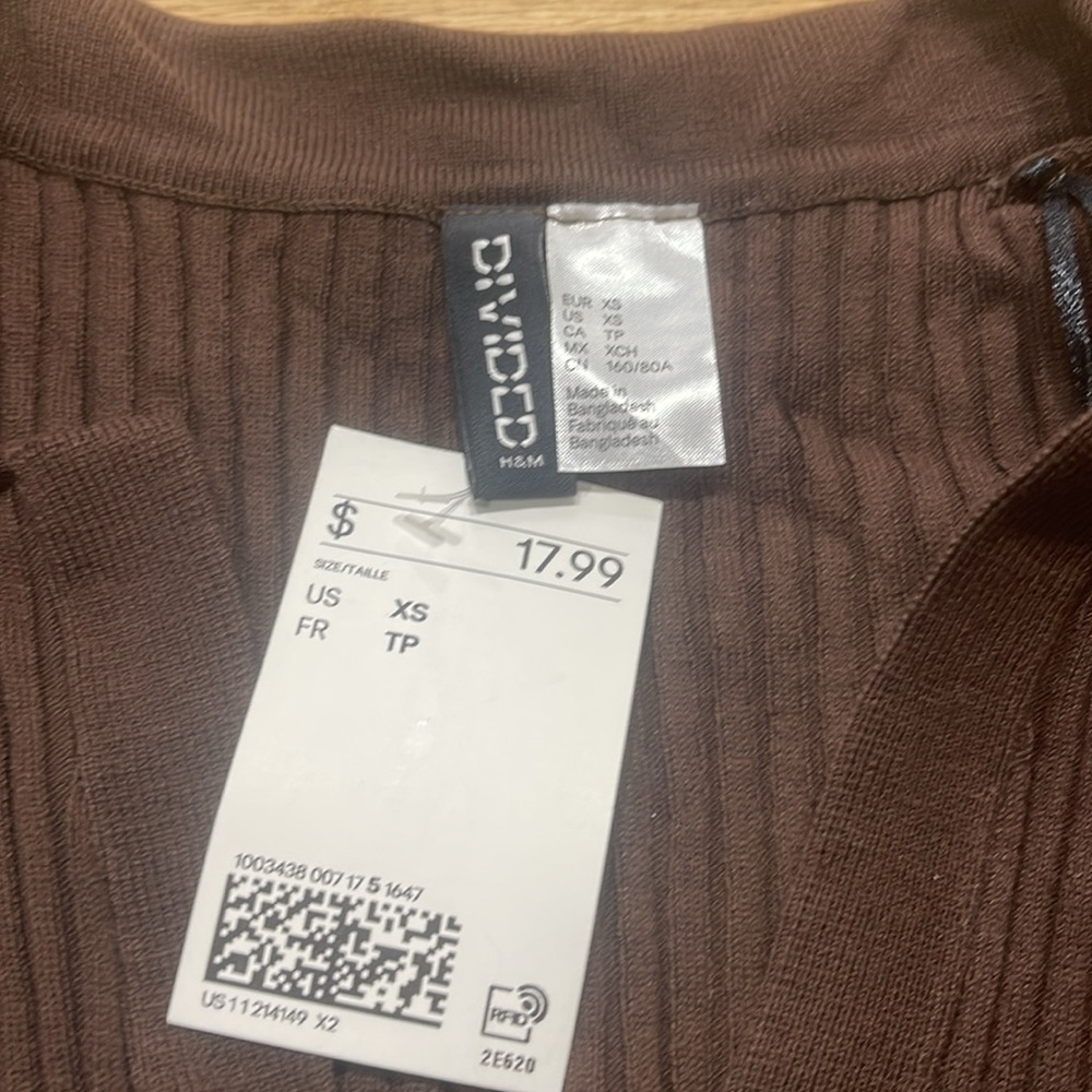 NWT H &M cropped top - Picture 3 of 6
